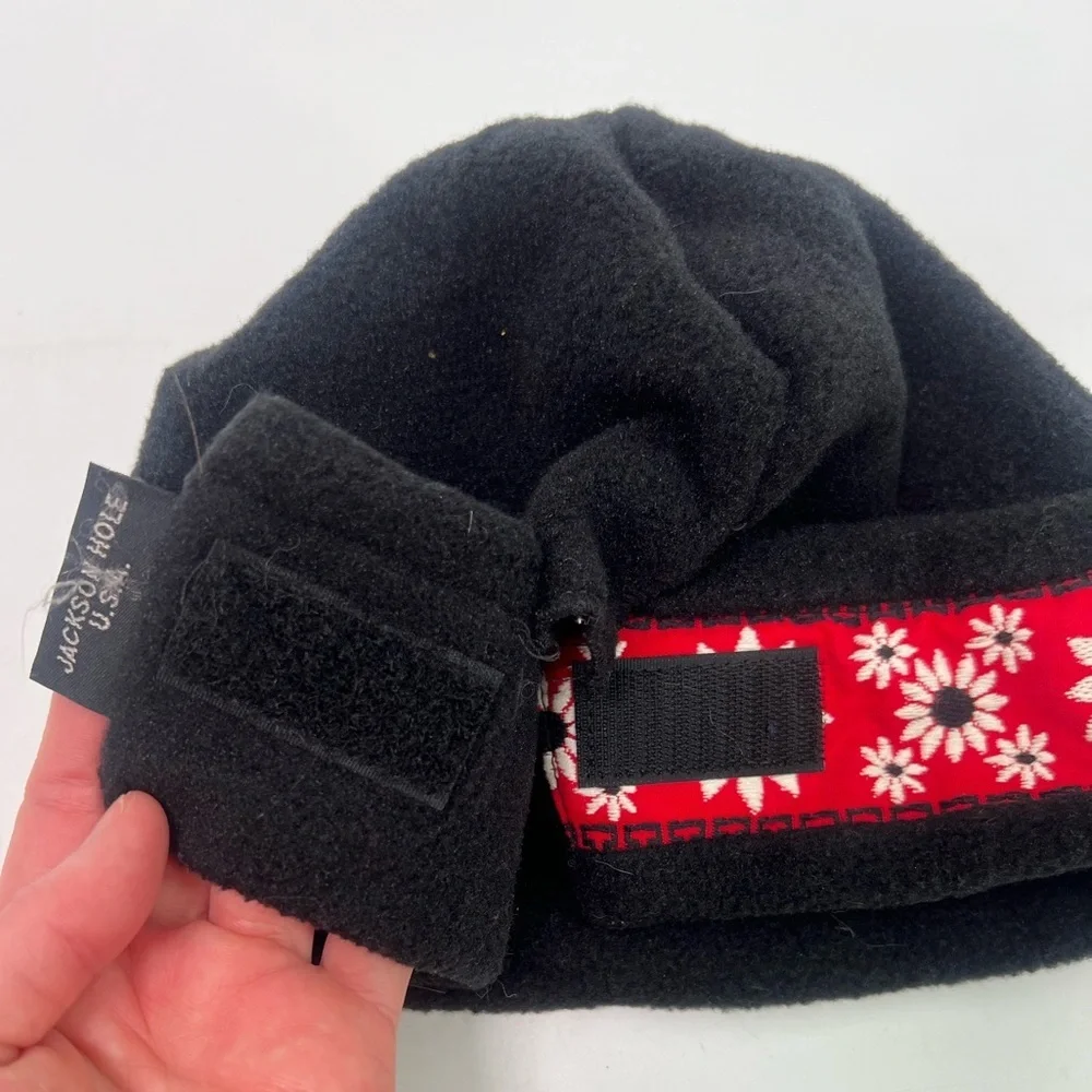 Vintage Digme Black Red Daisy Beanie Hat with Pom Tassel Ponytail Hole Velcro